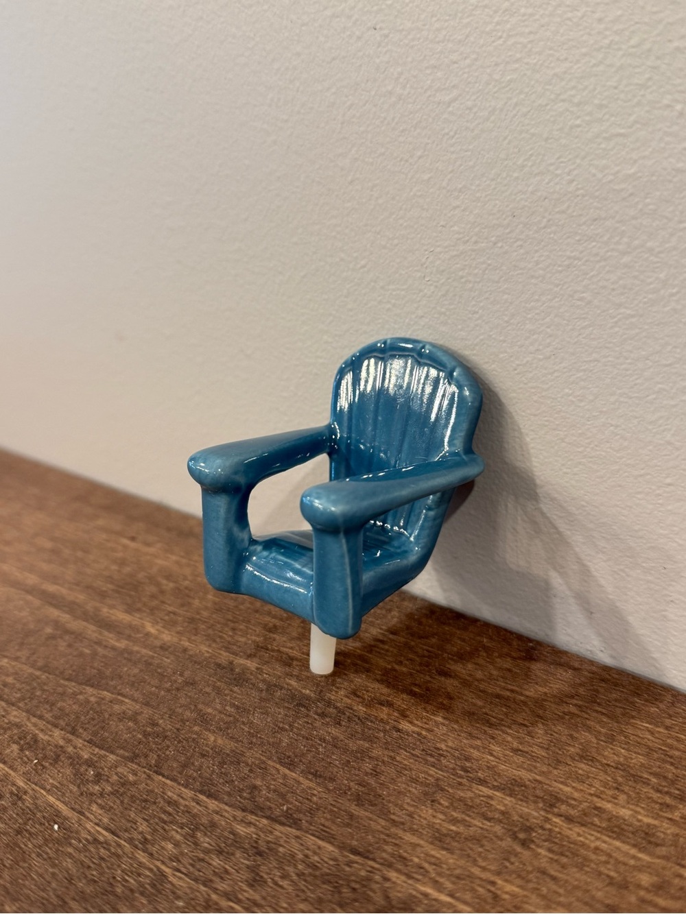 Nora Fleming Chillin’ Chair Blue Adirondack Mini A67 NWOT